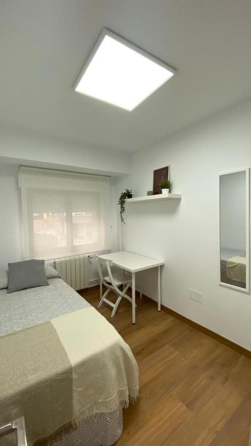 Apartamento Piso Nuevo Bien Situado En Santander